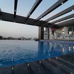 https://rockland-hotel-c-r-park.hotelsdelhi.org